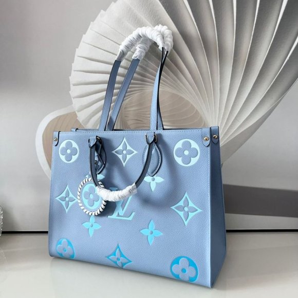 Louis Vuitton Monogram Reverse Canvas The Onthego MM bag - Blue - Picture 4 of 9